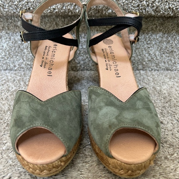 NWOT Eric Michael espadrille wedge. Olive green leather peep toe. Made in Spain. - Picture 3 of 11